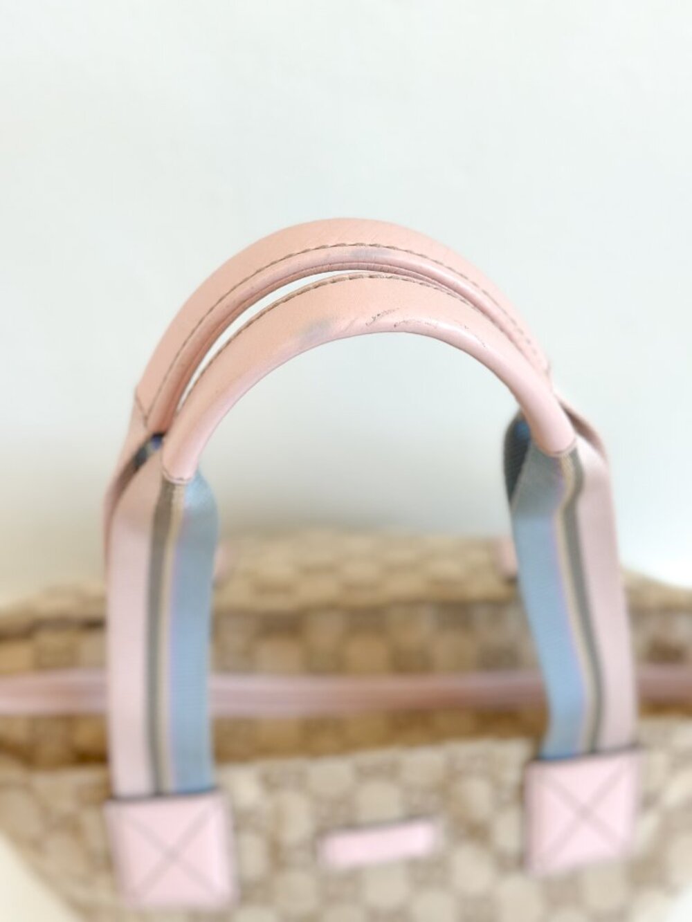 Gucci GG Monogram Canvas Blue Pink Tote Bag - Picture 7 of 16